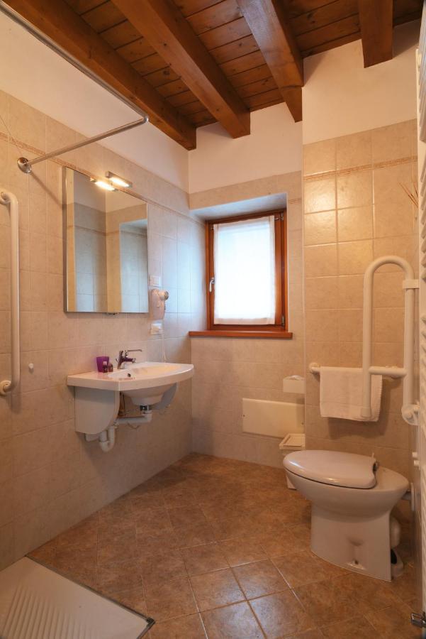 Albergo Diffuso Polcenigo C. Zoldan エクステリア 写真