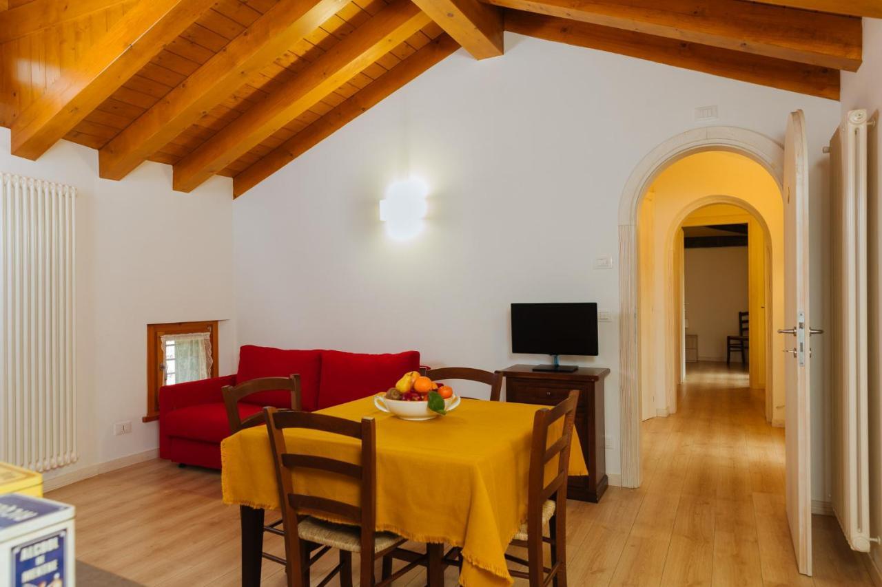Albergo Diffuso Polcenigo C. Zoldan エクステリア 写真