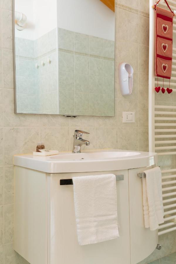 Albergo Diffuso Polcenigo C. Zoldan エクステリア 写真